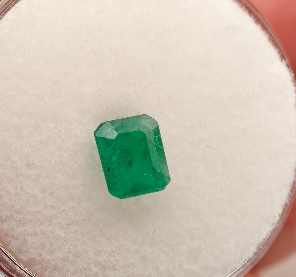 0.70ct Brazilian Emerald Faceted Emerald Cut Gemstone $70 OBO